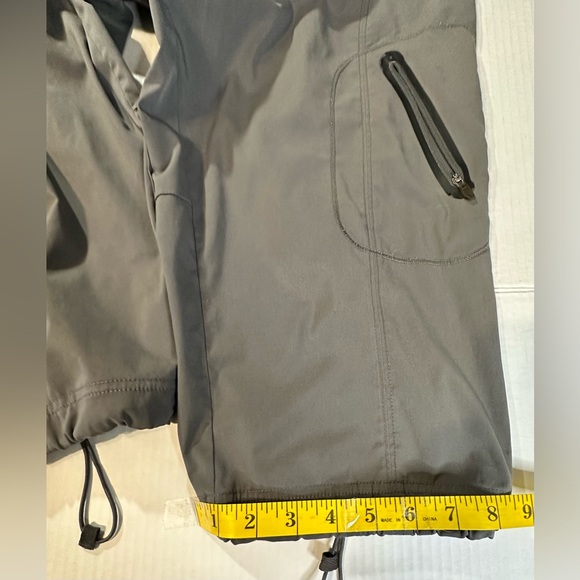 Columbia Women’s Omni Shield Gray Hiking Pants Repellent Size 8w 18L Pre-owned - Picture 5 of 12